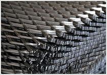 探索XC重型钢板网 安平县鑫策钢板网厂的高品质金属建筑装饰材料